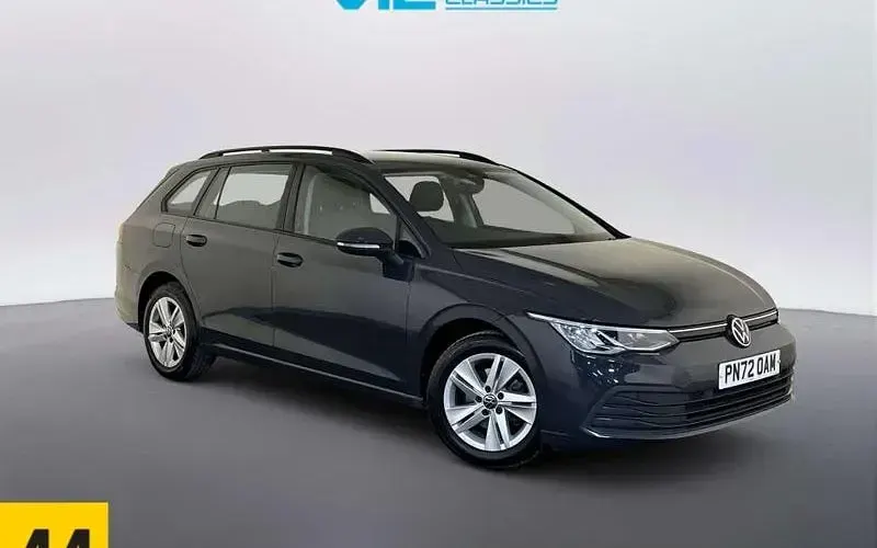 Used VW Golf VIII S 110 HP (80 kW) 2023 Estate