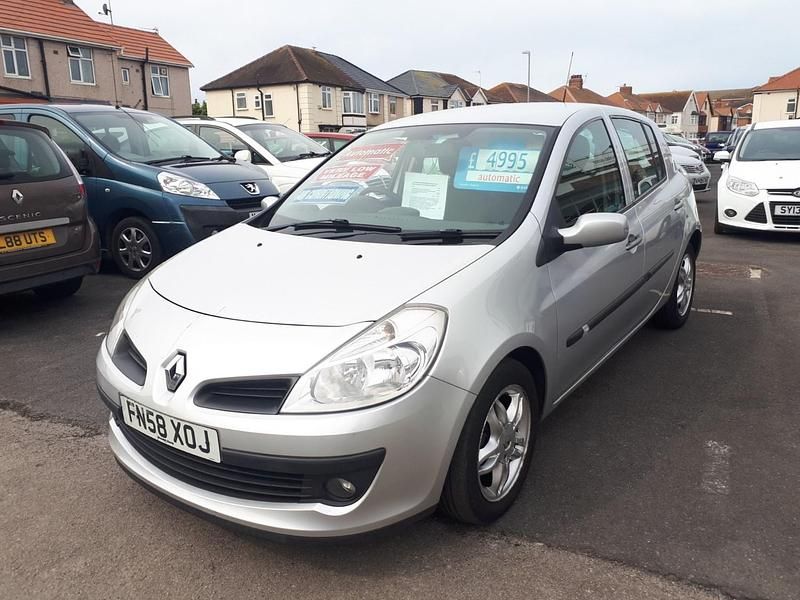Usado Renault Clio II Expression 2008 Prateado Citadino