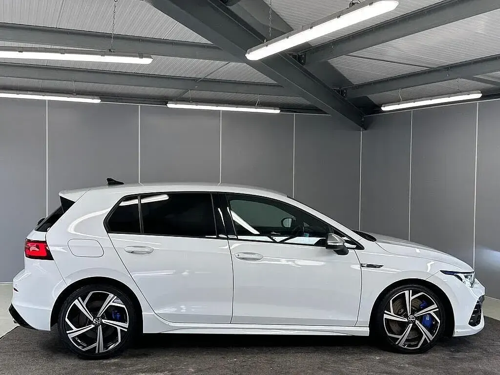 Used VW Golf VIII R 320 HP (235 kW) 2021 White Hatchback