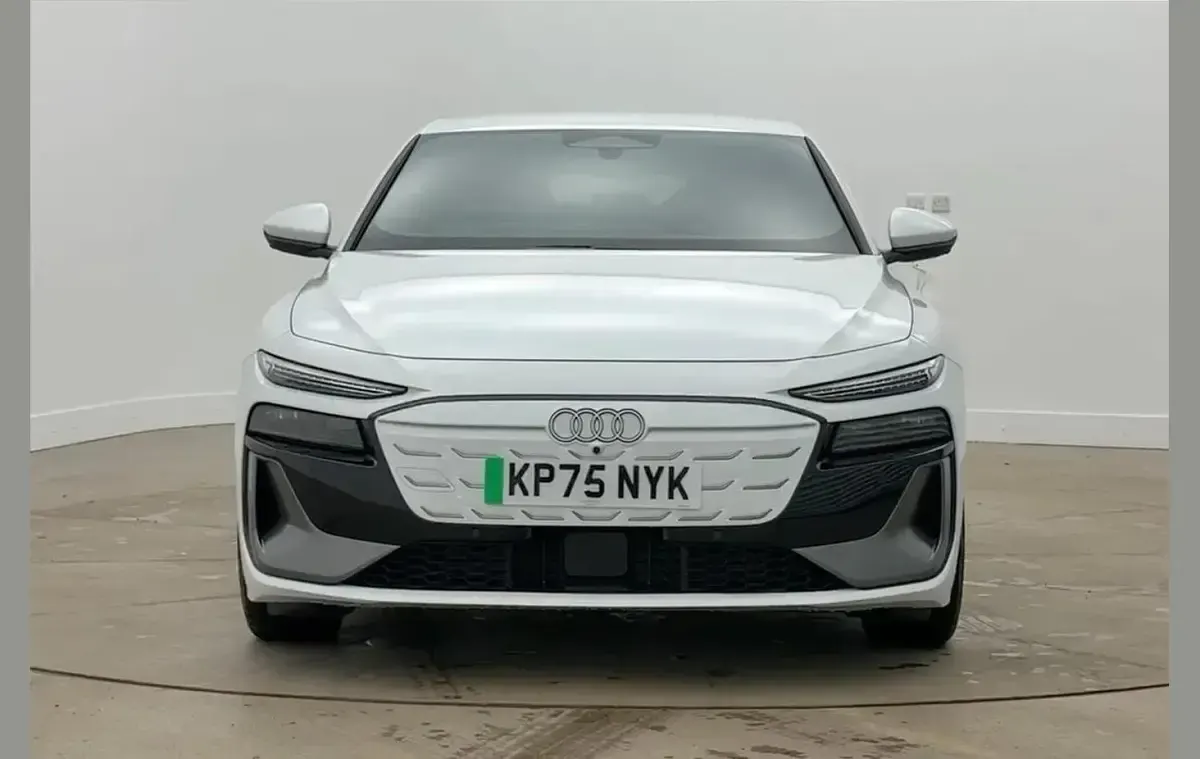 New Audi A6 e-tron S-Line 266 kW (362 HP) 2025 White Hatchback
