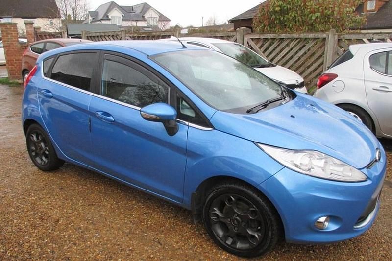 Used Ford Fiesta Zetec 82 HP (60 kW) 2012 Blue Hatchback