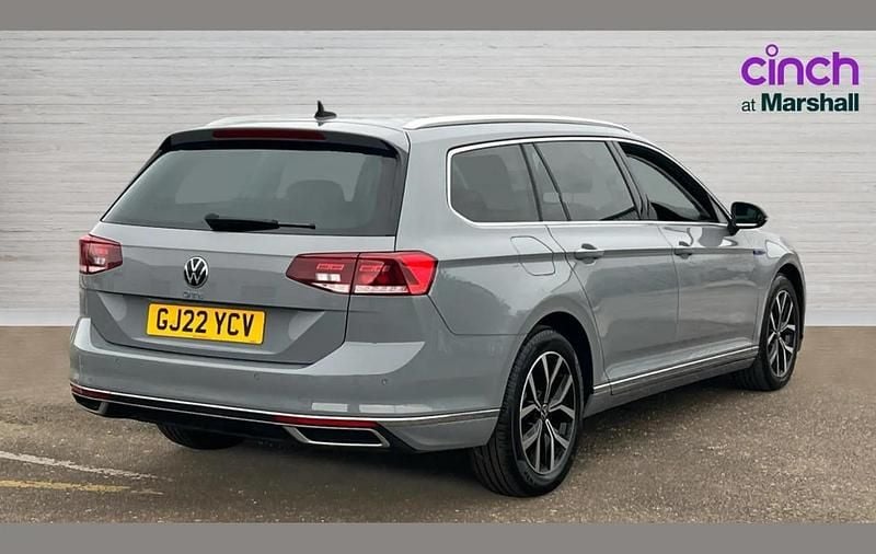 Used VW Passat GTE 214 HP (157 kW) 2022 Grey Estate