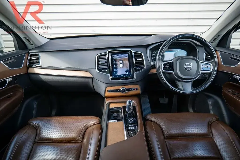 Used Volvo XC90 Inscription 2018 White SUV