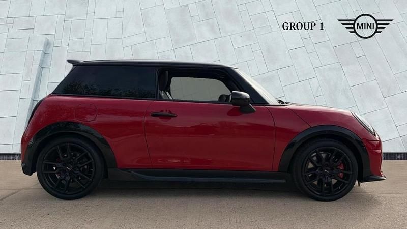 New Mini John Cooper Works Hatch 231 HP (169 kW) 2025 Red Hatchback