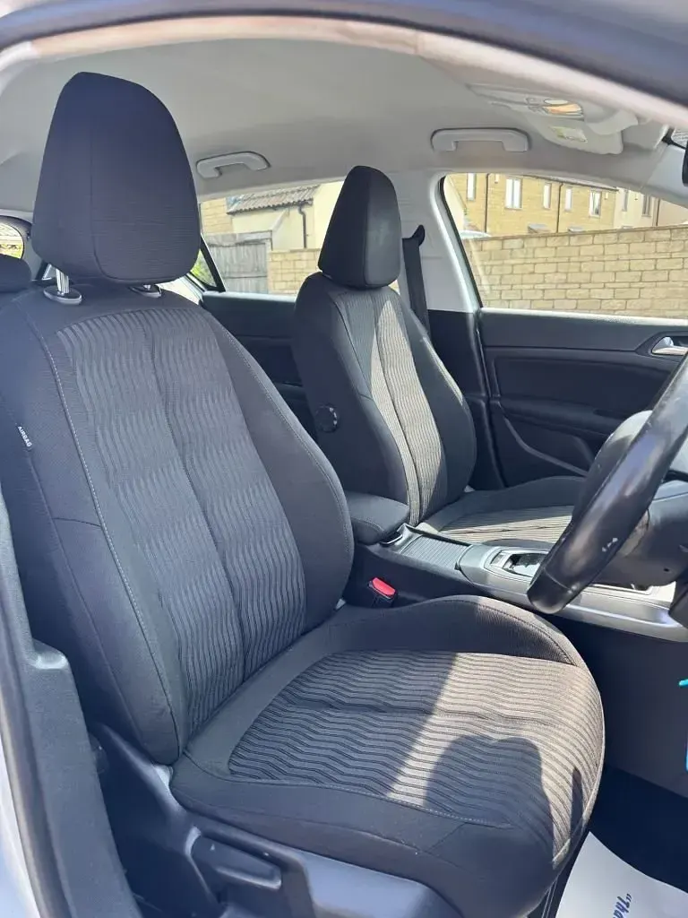 Used Peugeot 308 Active 2014 Silver Hatchback