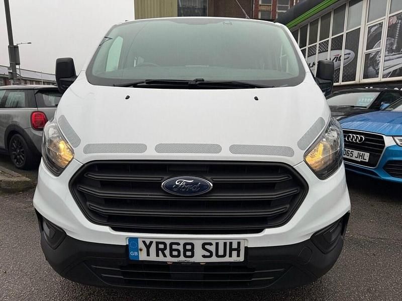 Used Ford Transit Custom 105 HP (77 kW) 2018 White Van