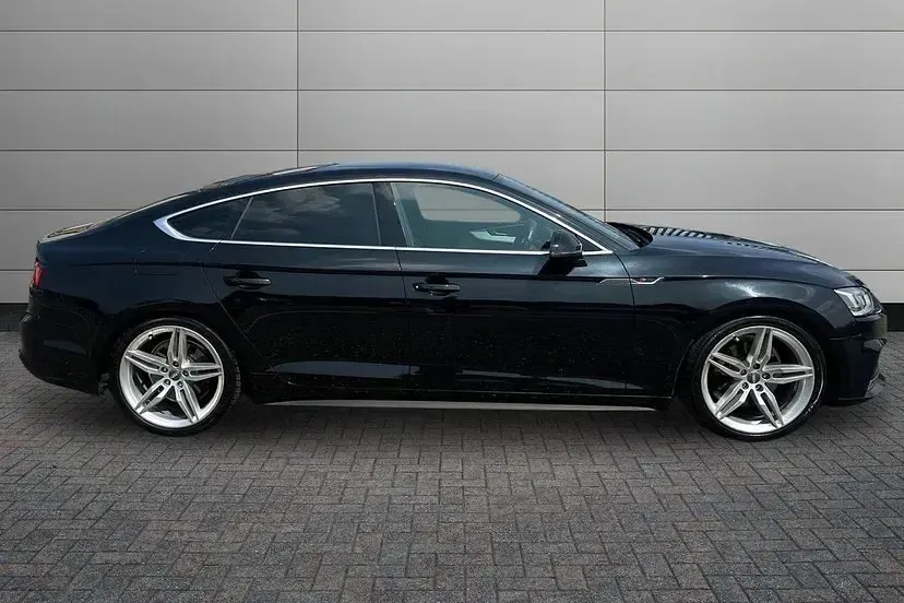 Used Audi A5 Sportback S-Line 148 HP (108 kW) 2019 Mythos black Hatchback