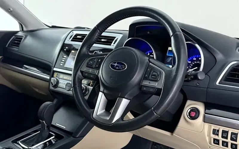 Used Subaru Outback Premium 175 HP (128 kW) 2020 Estate
