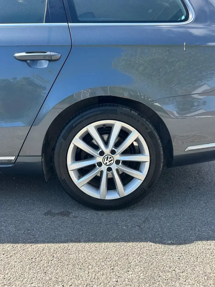 Begagnad VW Passat Executive 2014 Grå Kombi