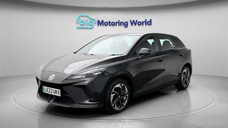 Used MG MG4 EV SE 150 kW (204 HP) 2023 Black Hatchback