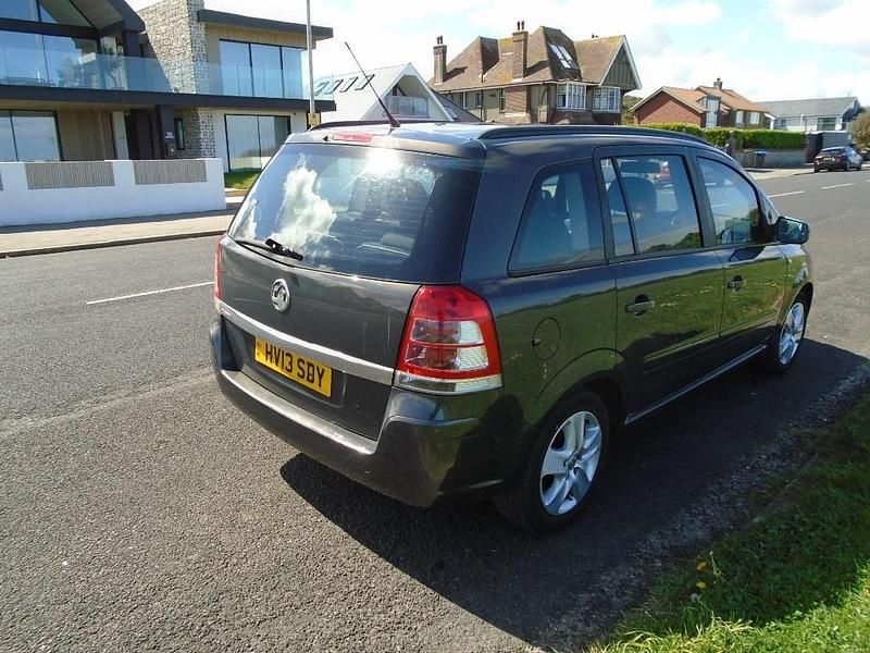 Used Vauxhall Zafira 2013 Grey MPV