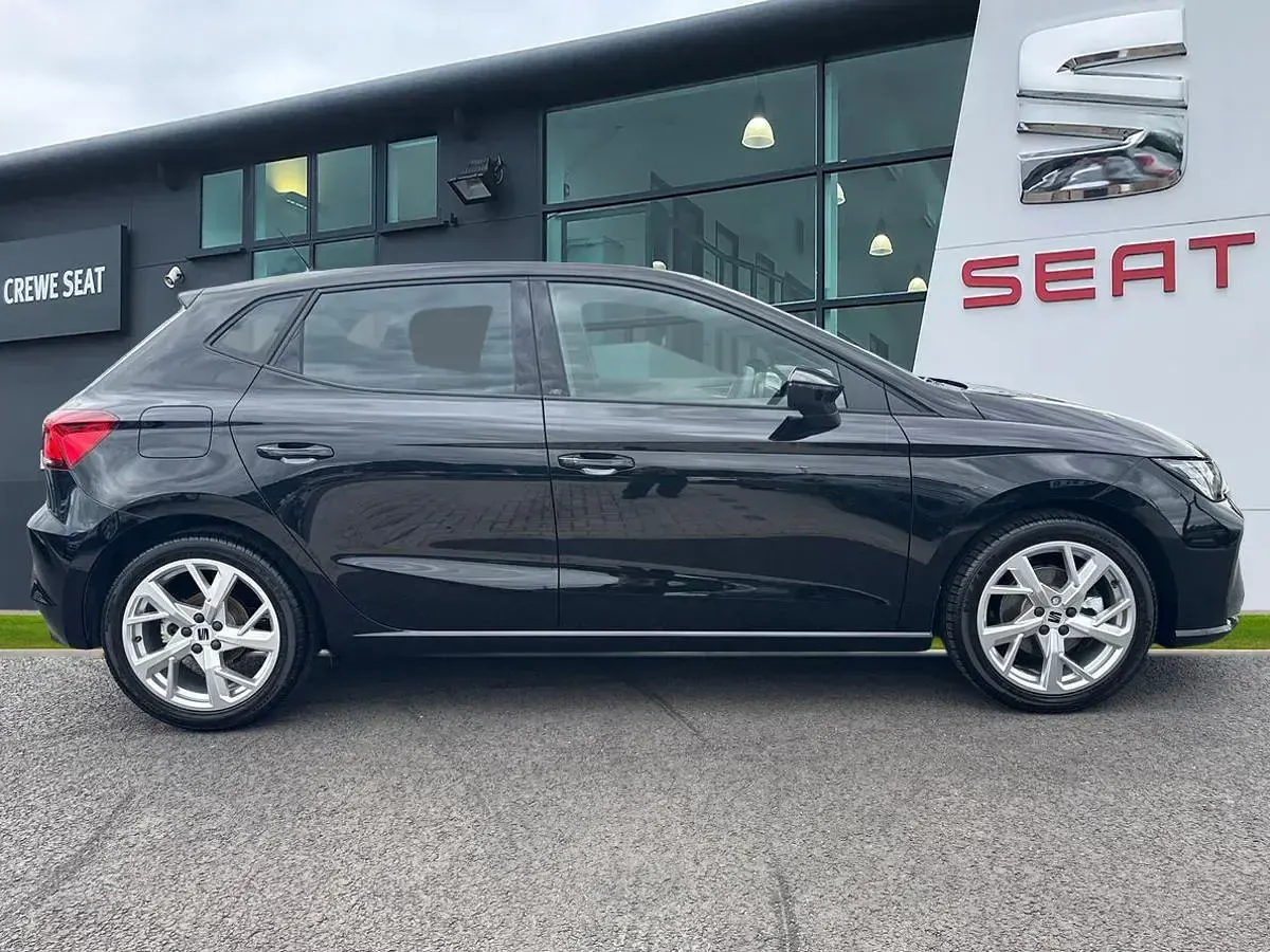 New Seat Ibiza FR First Edition 116 HP (85 kW) 2025 Black Hatchback