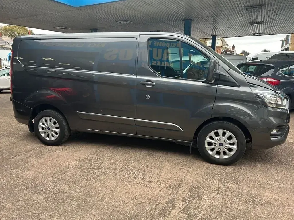 Używany Ford Transit Custom Limited 130 KM (95 kW) 2022 Szary Van