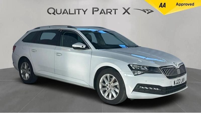 White Used 2022 Skoda Superb SE Technology Estate | £17,850 (Fair price) - Image 1/4