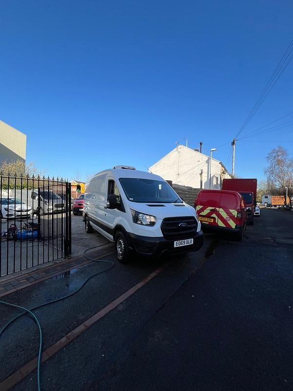 Used Ford Transit 130 HP (95 kW) 2019 White Van