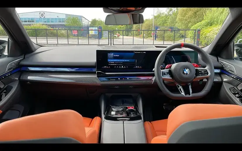 New BMW M5 Comfort Edition 717 HP (527 kW) 2026 Green Estate