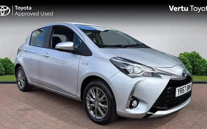 Gebraucht Toyota Yaris Hybrid 101 PS (74 kW) 2019 Kleinwagen