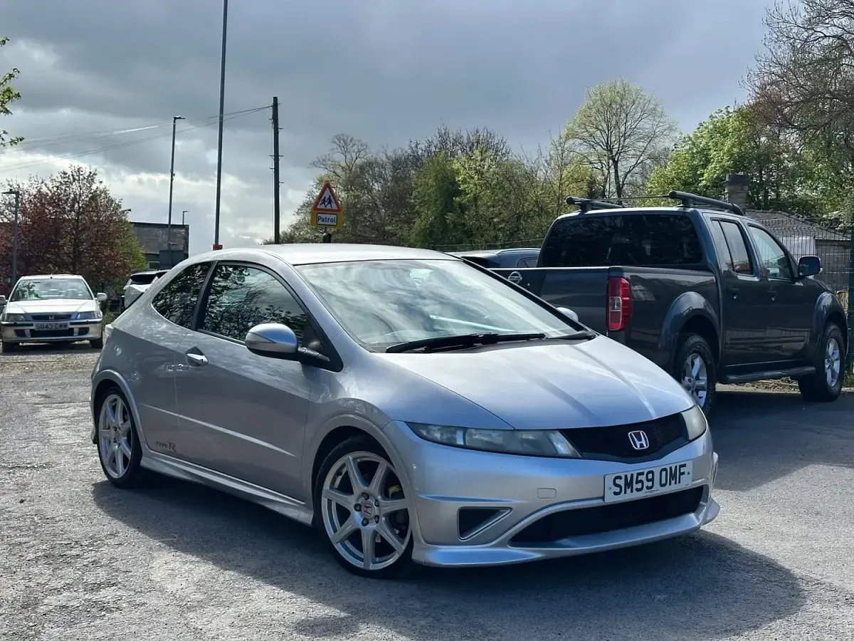 Begagnad Honda Civic Type R 2009 Silver Halvkombi