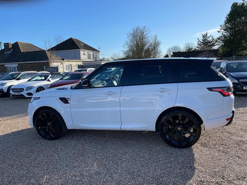 Used Land Rover Range Rover Sport HSE 306 HP (225 kW) 2019 White SUV