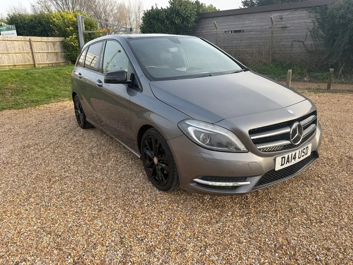 Used Mercedes B200 2014 Grey Hatchback