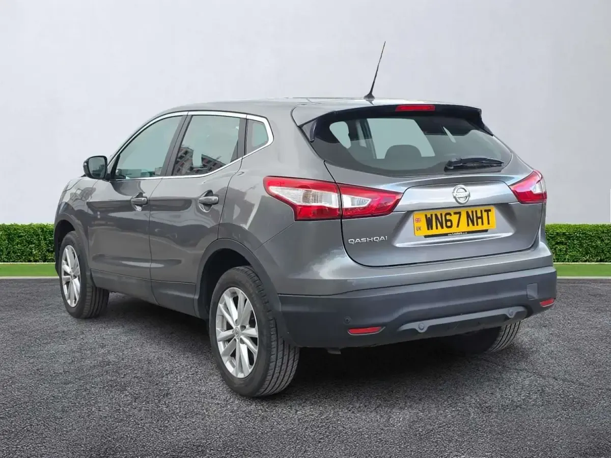 Używany Nissan Qashqai Acenta 2017 Szary SUV