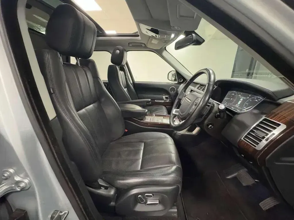 Used Land Rover Range Rover HSE 306 HP (225 kW) 2013 Silver SUV