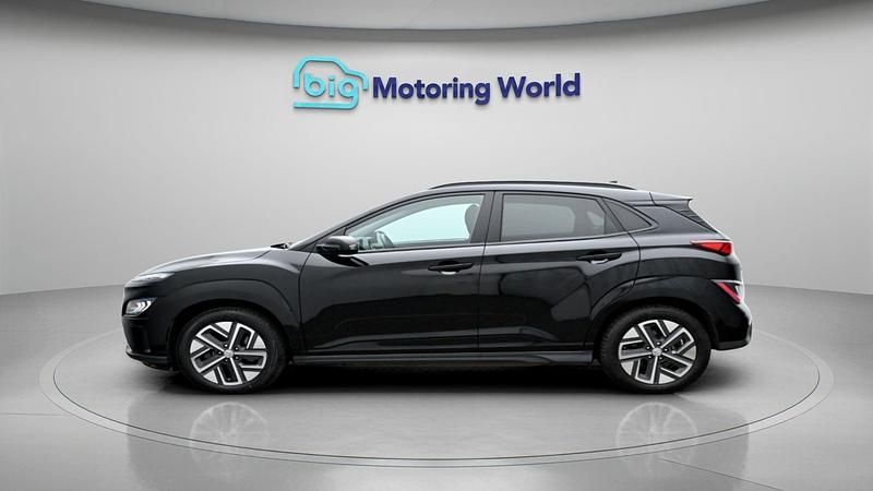 Used Hyundai Kona Premium 100 kW (136 HP) 2022 Black SUV