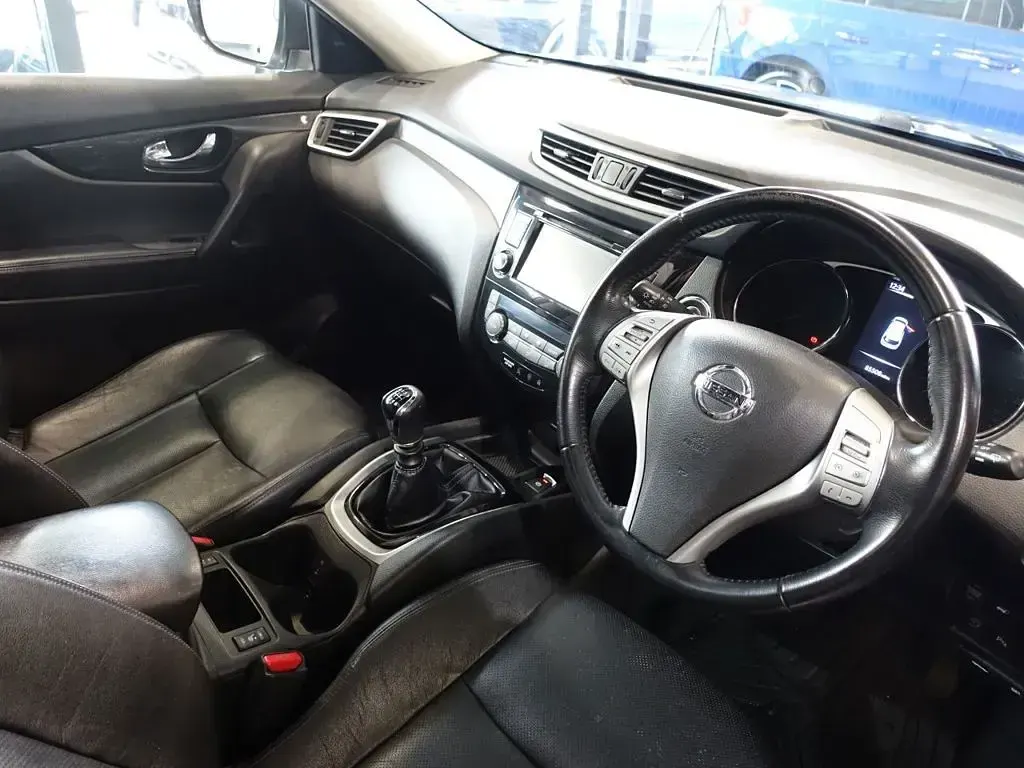 Used Nissan X-Trail S 130 HP (95 kW) 2017 Grey SUV
