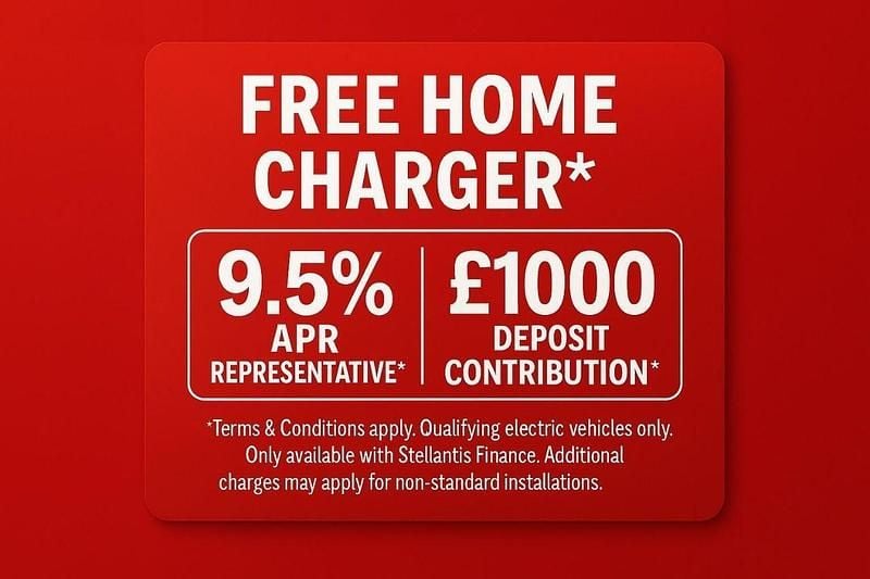 Used Vauxhall Corsa-e Elite 98 kW (134 HP) 2020 Red Hatchback