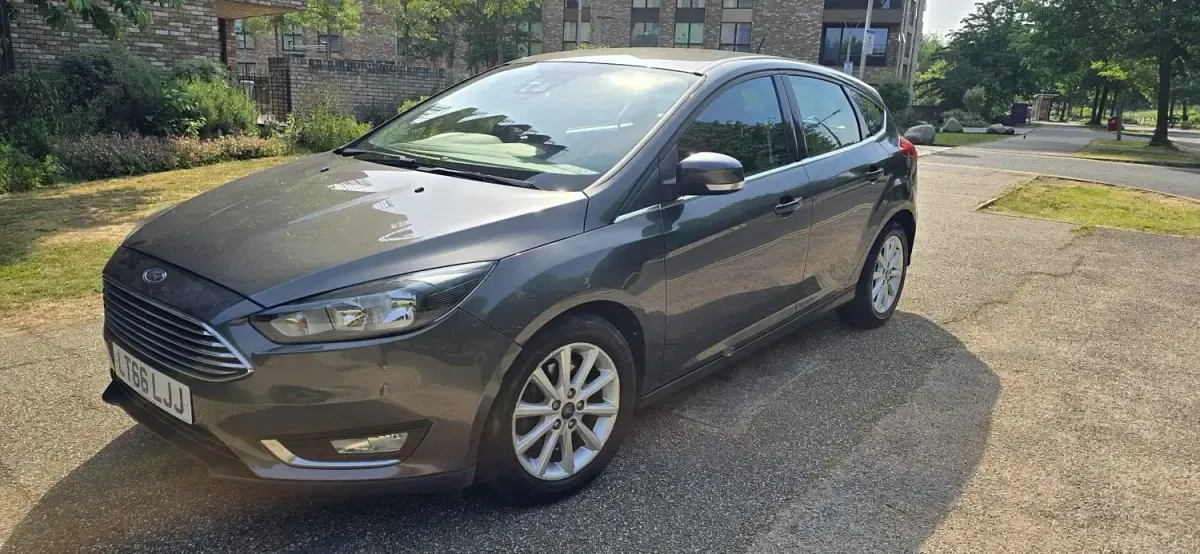 Używany Ford Focus Titanium 125 KM (91 kW) 2016 Szary Hatchback
