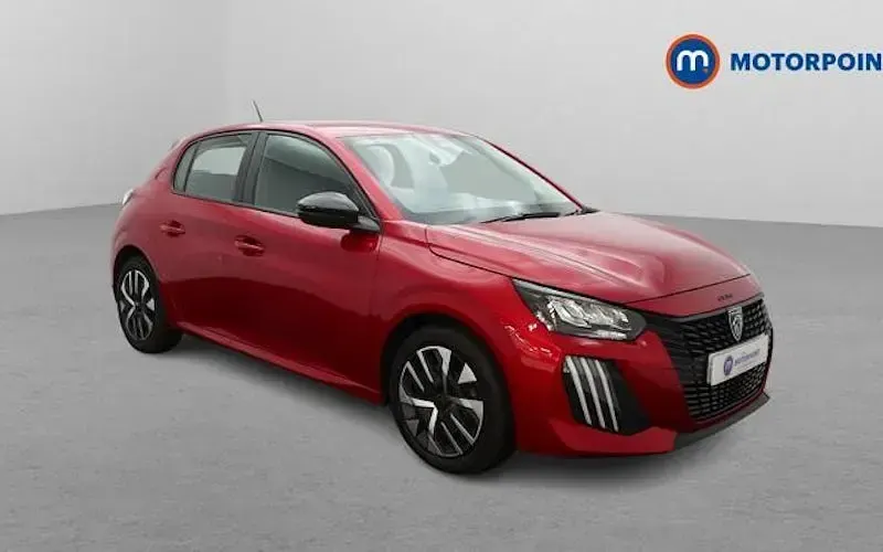 Used Peugeot 208 Active 102 HP (75 kW) 2024 Hatchback