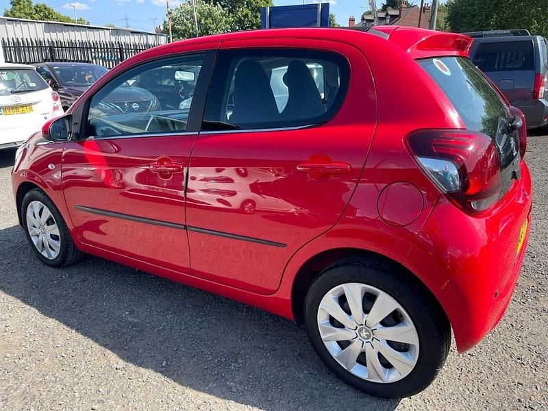 Used Peugeot 108 Active Top 68 HP (50 kW) 2015 Red Hatchback