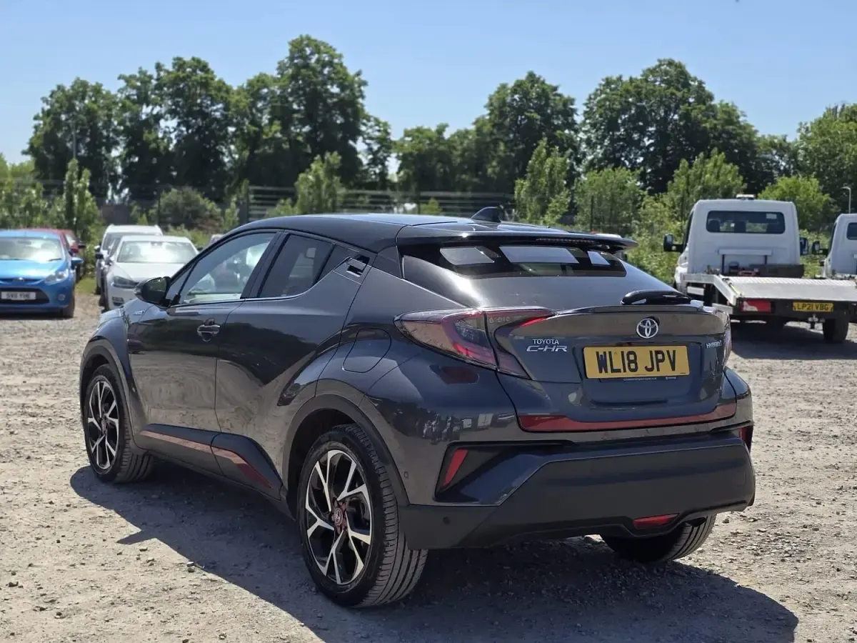 Used Toyota C-HR 122 HP (89 kW) 2018 Grey SUV