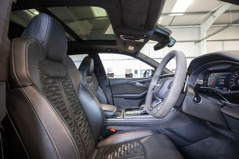 Usado Audi RS Q8 Advanced 600 CV (441 kW) 2020 Negro SUV