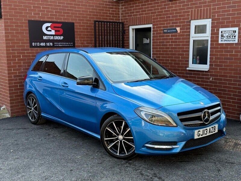 Blue Used 2013 Mercedes B180 MPV | £4,590 (Fair price) - Image 1/4