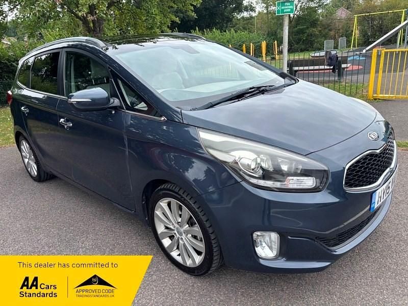 Blue Used 2015 Kia Carens 3 MPV | £5,990 (Fair price) - Image 1/3