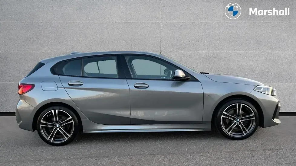 Used BMW 118 M Sport 136 HP (100 kW) 2023 Skyscraper grey metallic Hatchback
