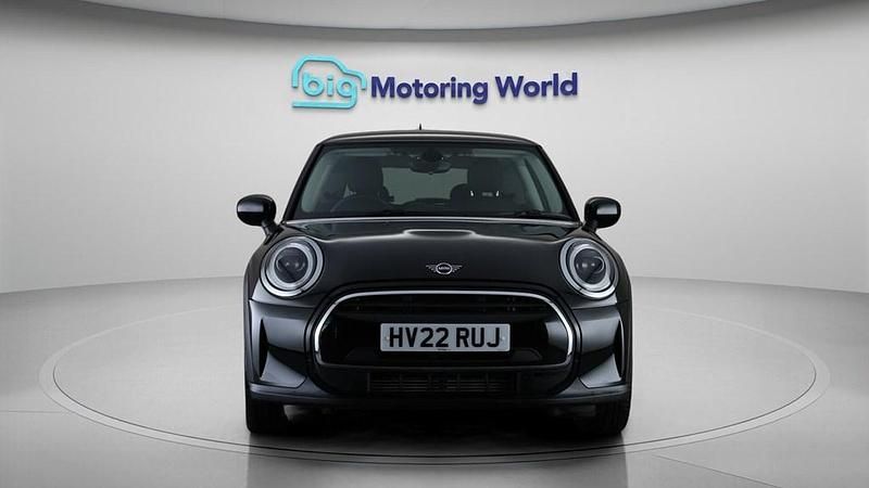 Used Mini Cooper Classic 136 HP (100 kW) 2022 Black Hatchback
