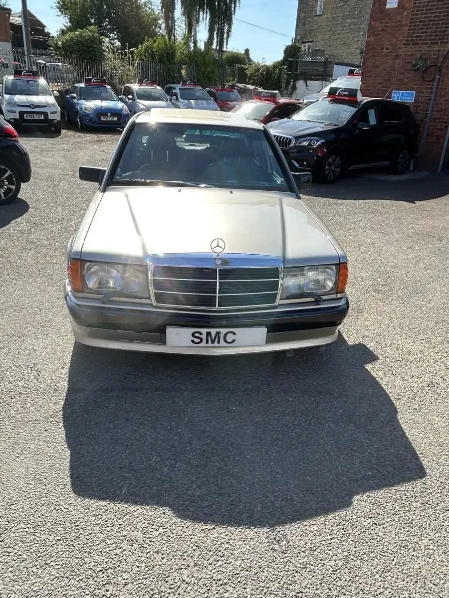 Used Mercedes 190 201 HP (147 kW) 1989 Silver Sedan