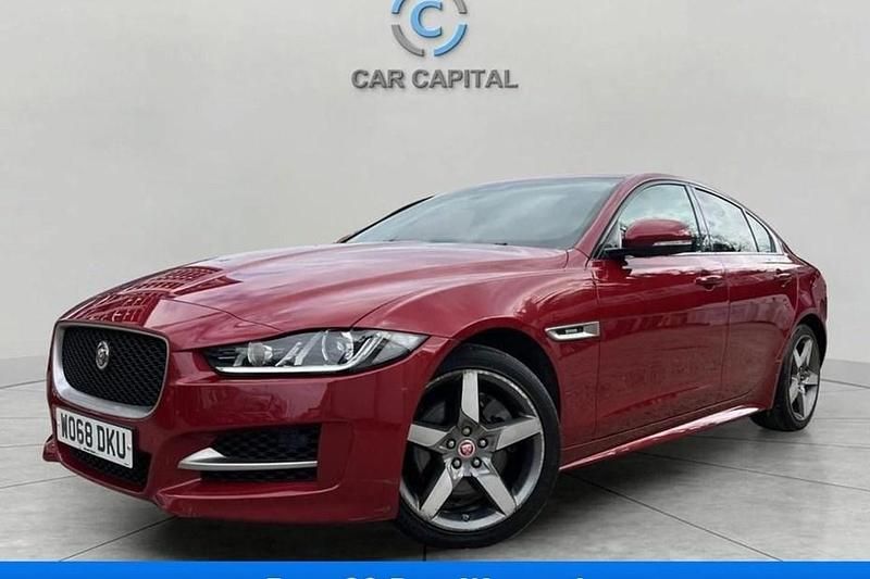 Used Jaguar XE R-Sport 200 HP (147 kW) 2019 Red Sedan