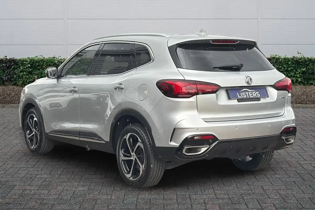 Used MG HS SE 162 HP (119 kW) 2023 Silver SUV