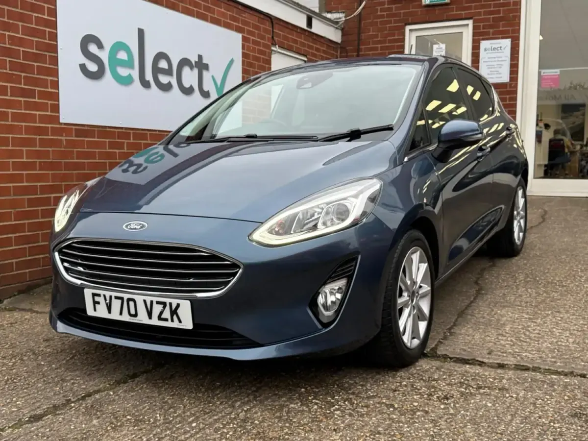 Używany Ford Fiesta Titanium 95 KM (69 kW) 2020 Niebieski Hatchback