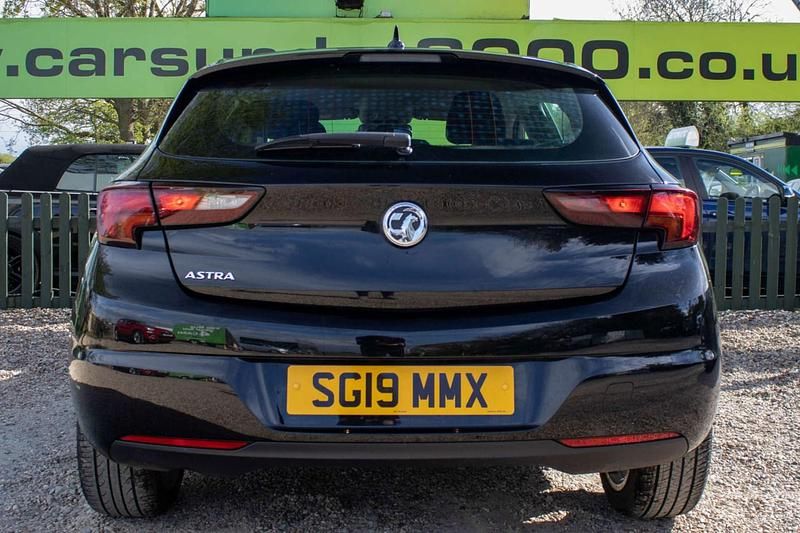 Used Vauxhall Astra SRi 150 HP (110 kW) 2019 Black Hatchback