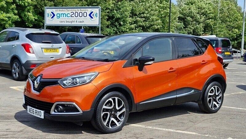 Orange Used 2016 Renault Captur Dynamique SUV | £6,595 (Fair price) - Image 1/4