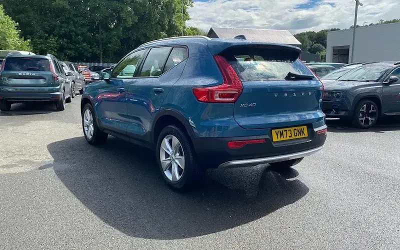 Used Volvo XC40 Core 163 HP (119 kW) 2026 SUV
