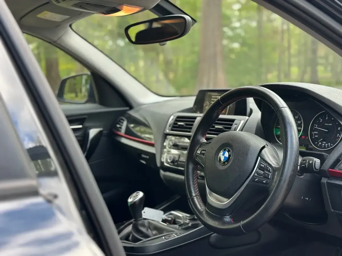 Used BMW 120 Sport Line 177 HP (130 kW) 2015 Black Hatchback