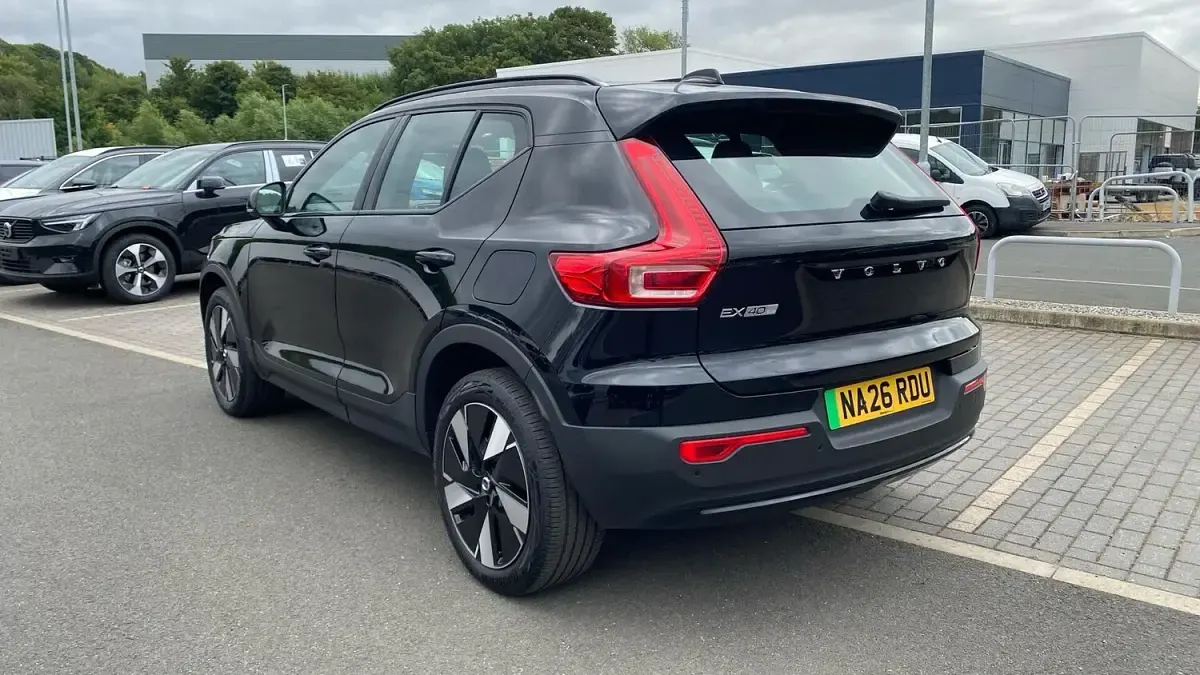 Used Volvo EX40 Plus 185 kW (252 HP) 2025 Black SUV