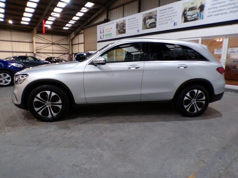 Used Mercedes GLC220 194 HP (142 kW) 2019 Silver Estate