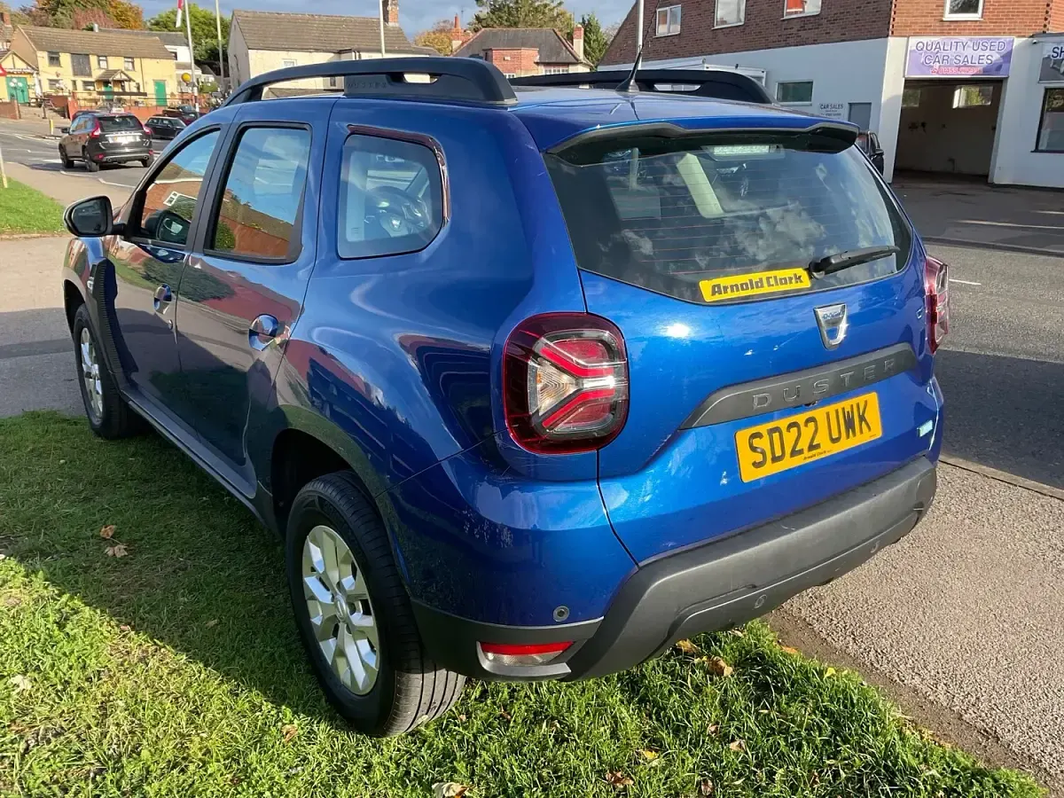 Used Dacia Duster Comfort 100 HP (73 kW) 2022 Blue SUV