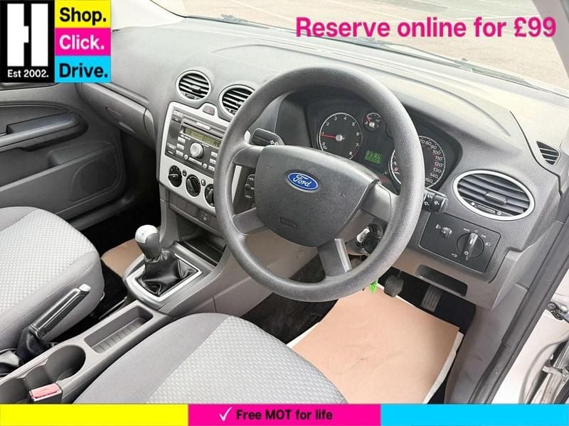Used Ford Focus 113 HP (83 kW) 2006 Silver Hatchback